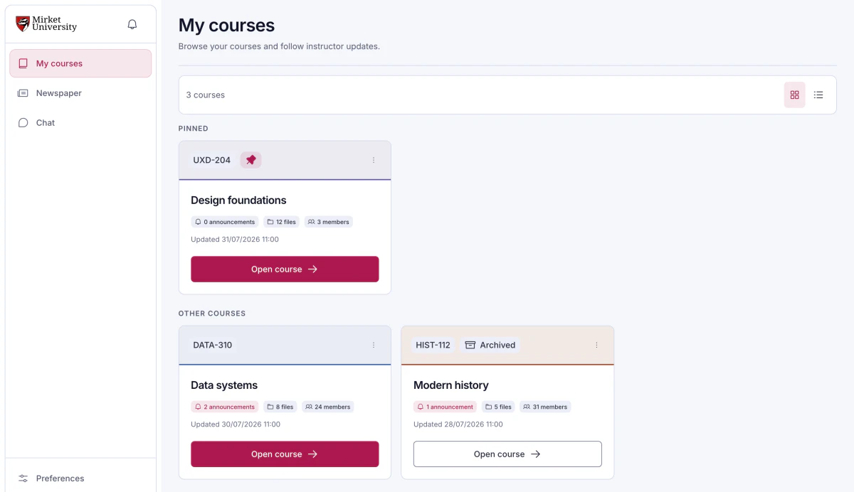 The student course list, showing a pinned course and two others with announcement, file and member counts.